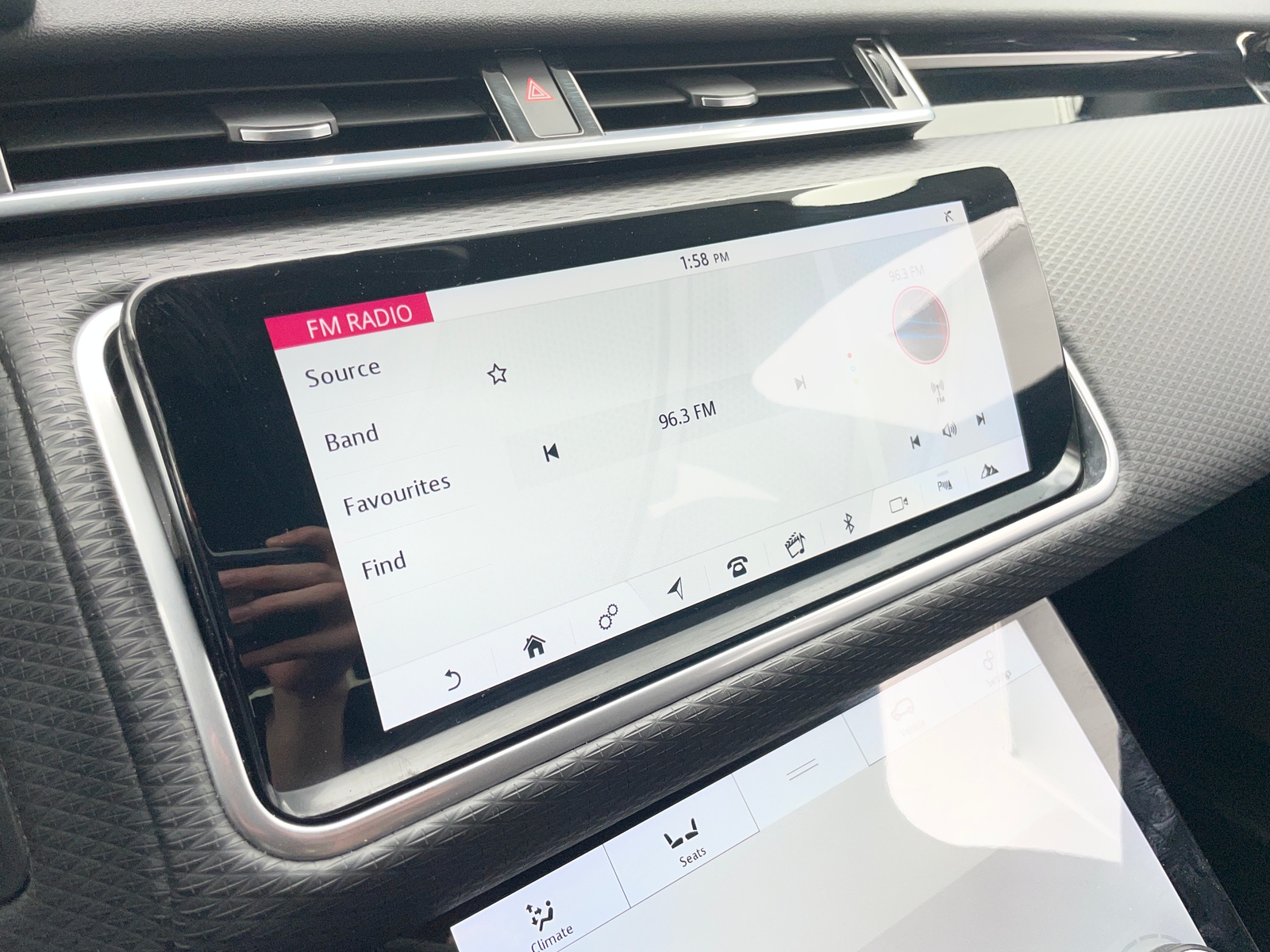 Thumbnail: 2020 Land Rover Range Rover Velar - 3