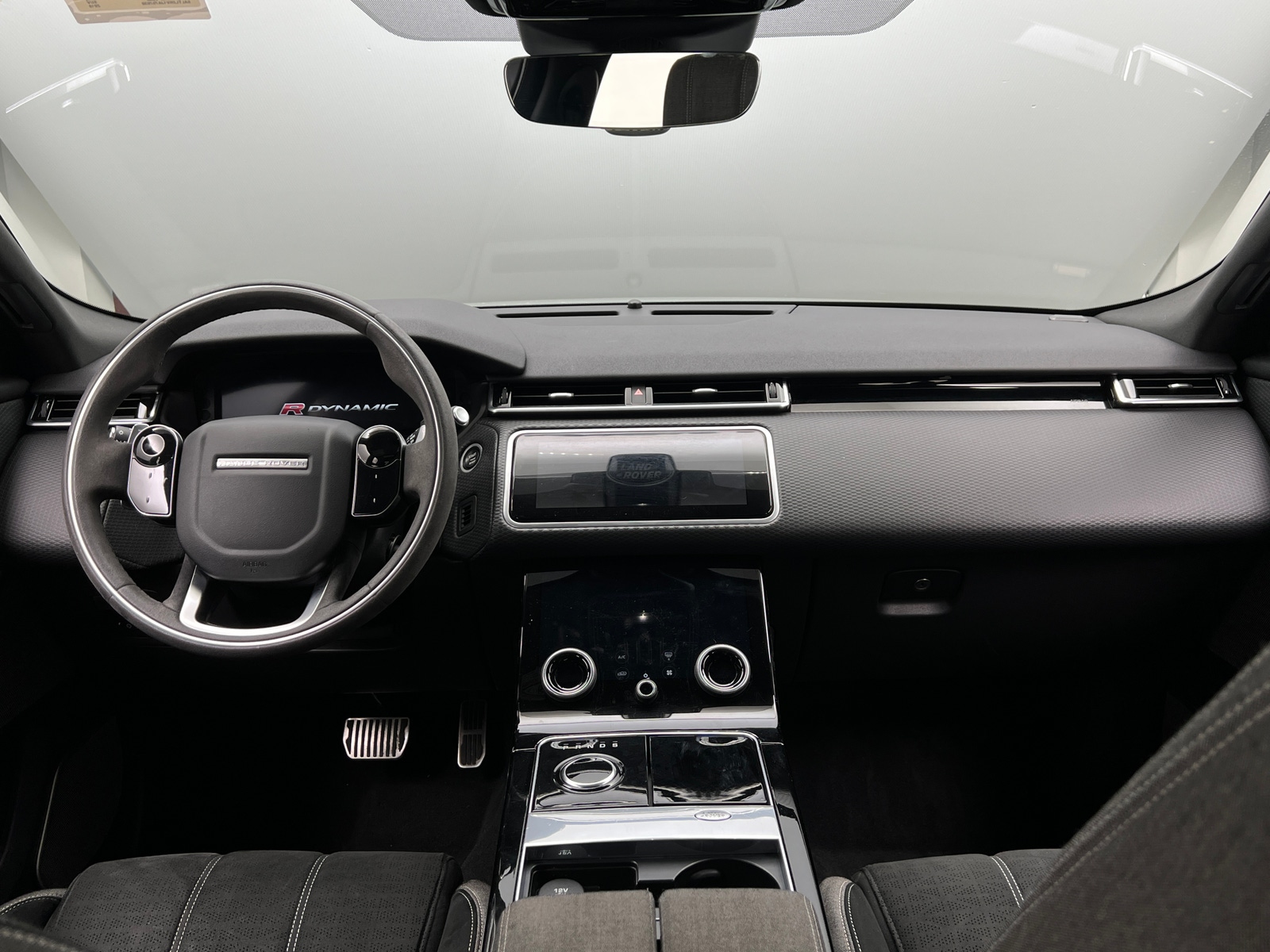 Thumbnail: 2018 Land Rover Range Rover Velar - 3