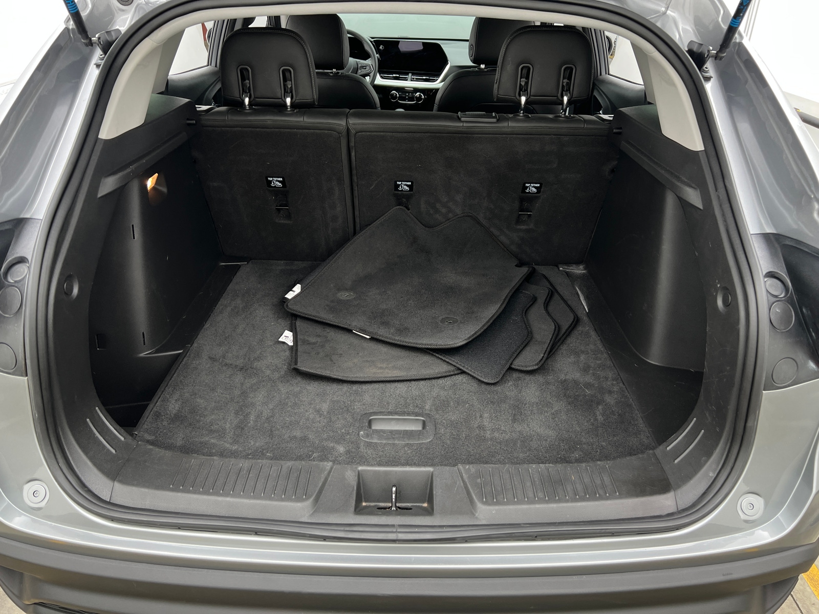 Thumbnail: 2025 Chevrolet Trax - 7