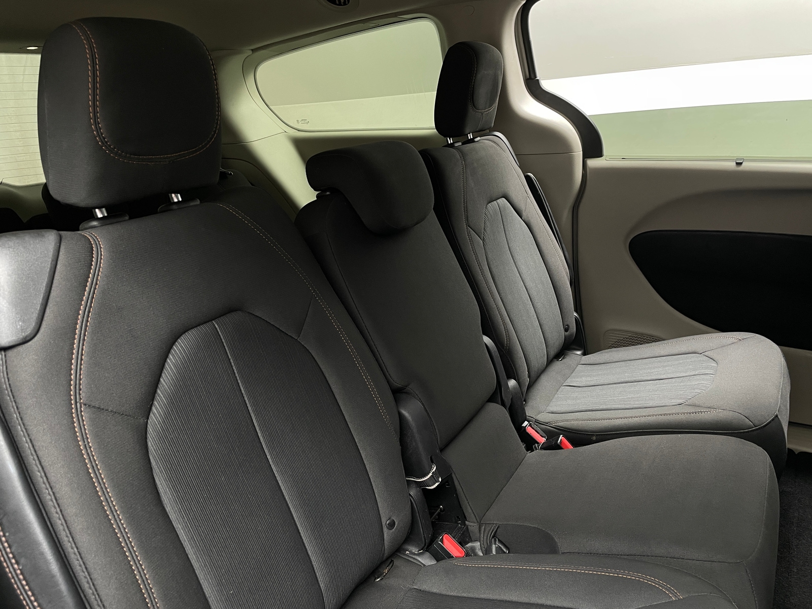 Thumbnail: 2019 Chrysler Pacifica - 6