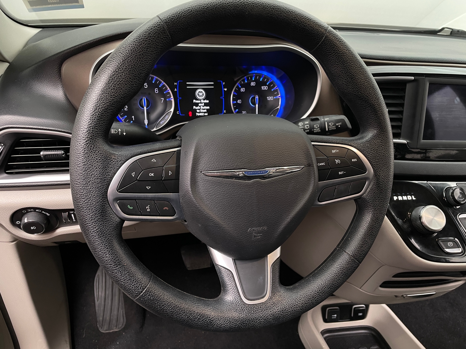 Thumbnail: 2019 Chrysler Pacifica - 5