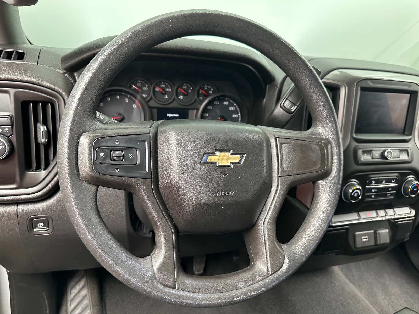 Thumbnail: 2020 Chevrolet Silverado 1500 - 5