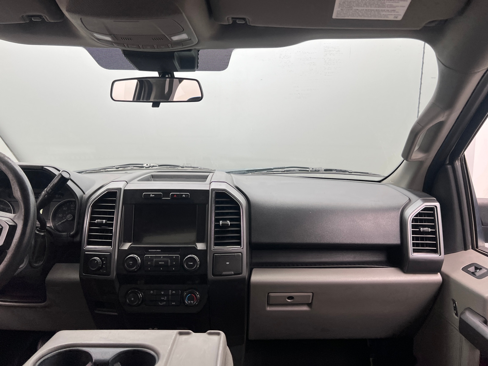 Thumbnail: 2019 Ford Econoline - 3