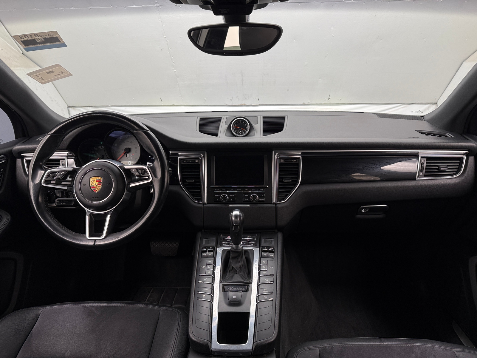 Thumbnail: 2015 Porsche Macan - 2