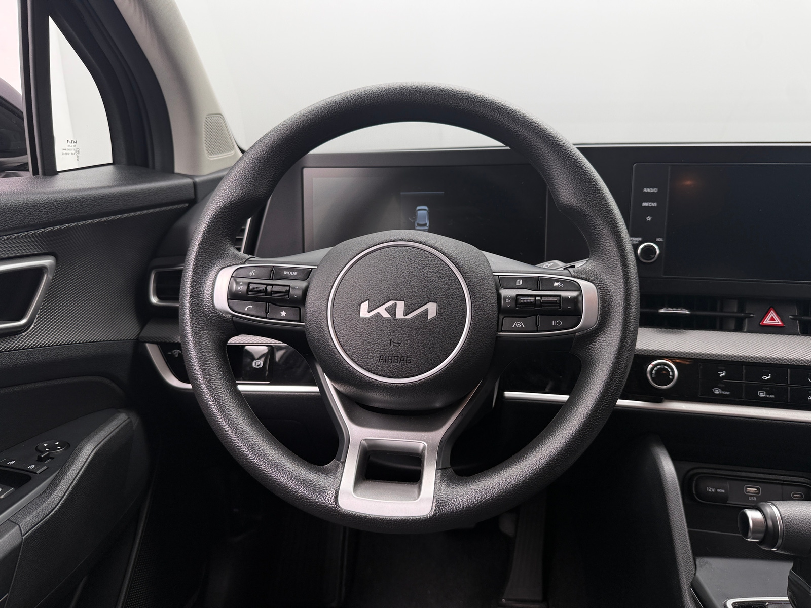 Thumbnail: 2025 Kia Sportage - 5