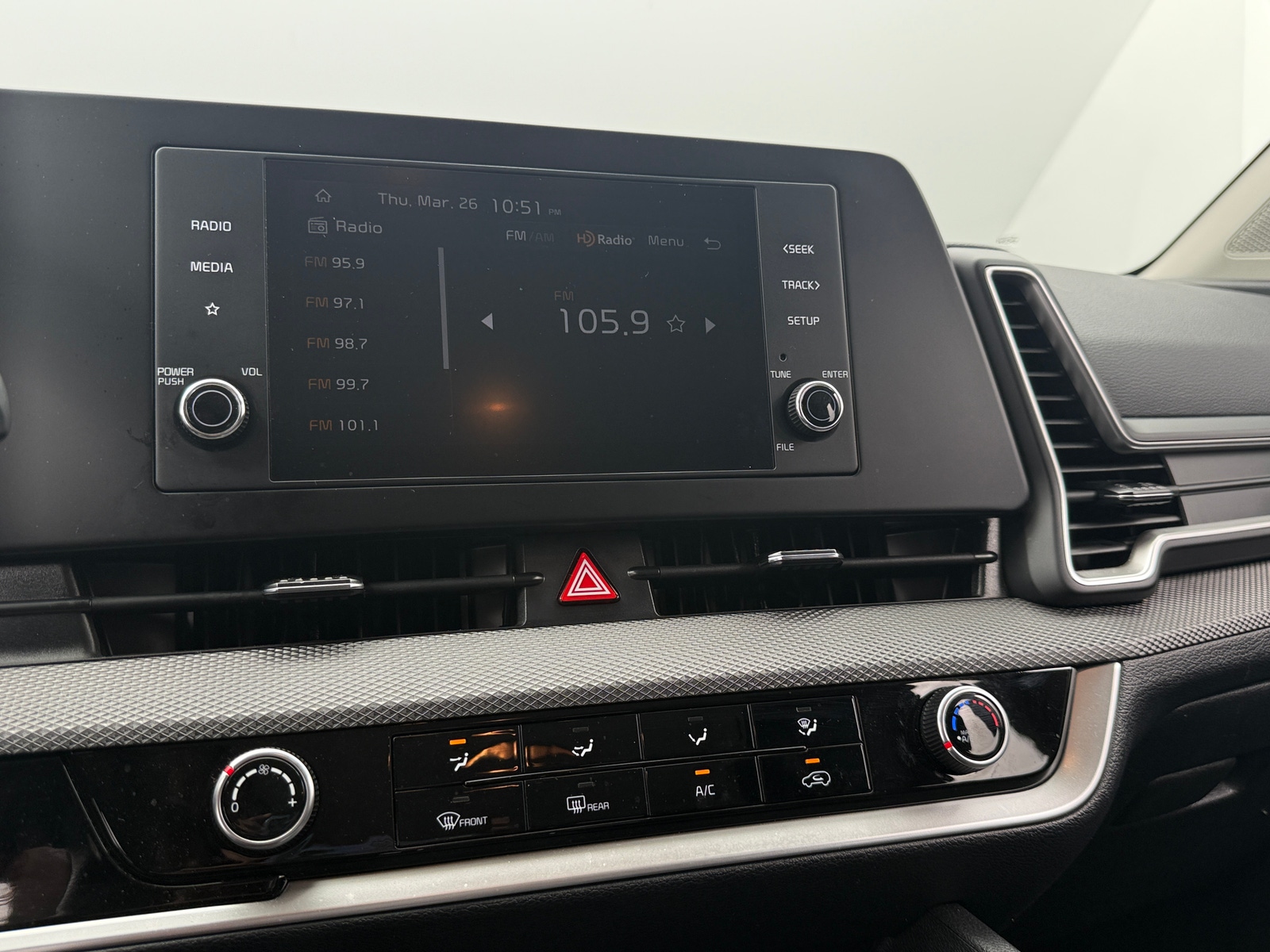 Thumbnail: 2025 Kia Sportage - 4