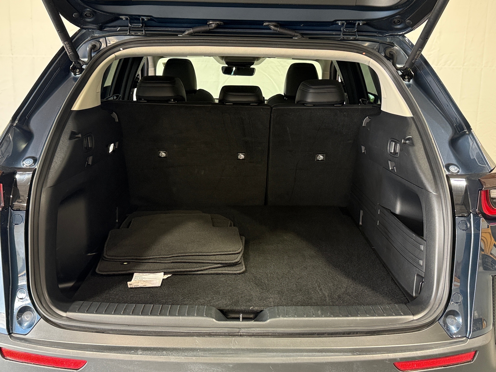 Thumbnail: 2025 Mazda CX-50 - 6