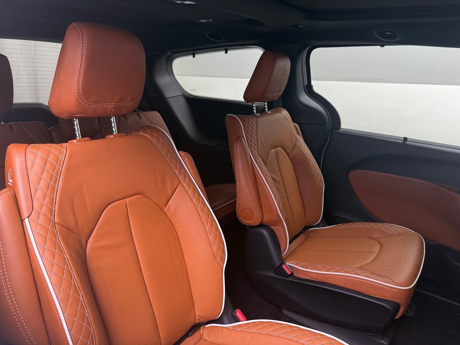 Thumbnail: 2025 Chrysler Pacifica - 5