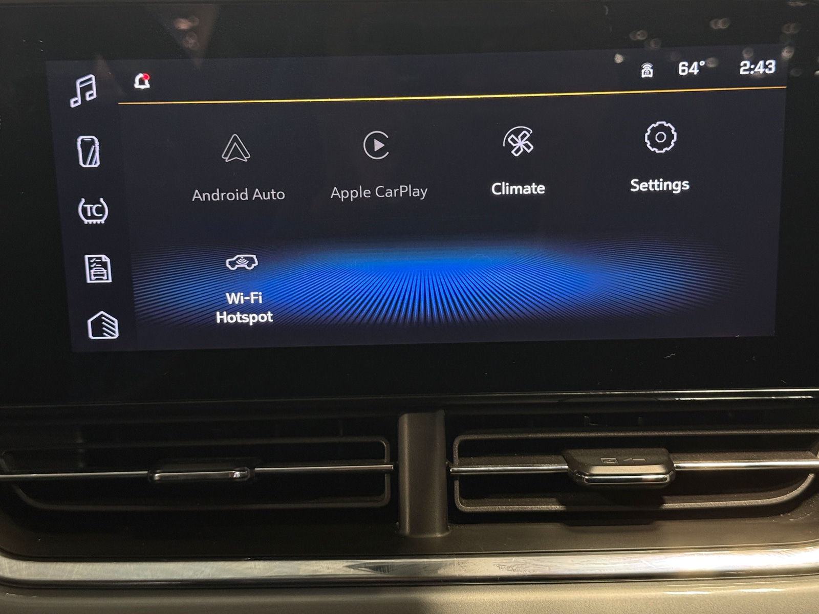 Thumbnail: 2025 Chevrolet Trax - 4