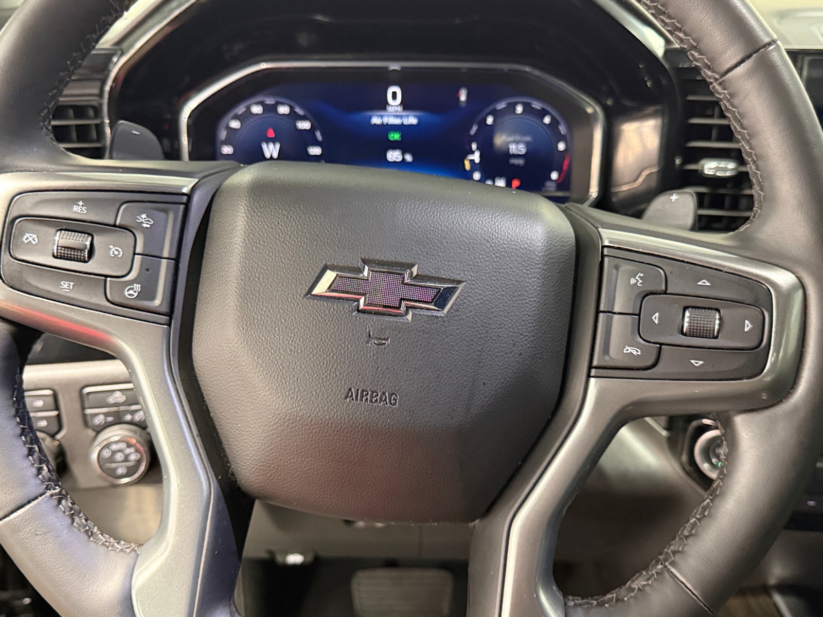 Thumbnail: 2025 Chevrolet Silverado 1500 - 4