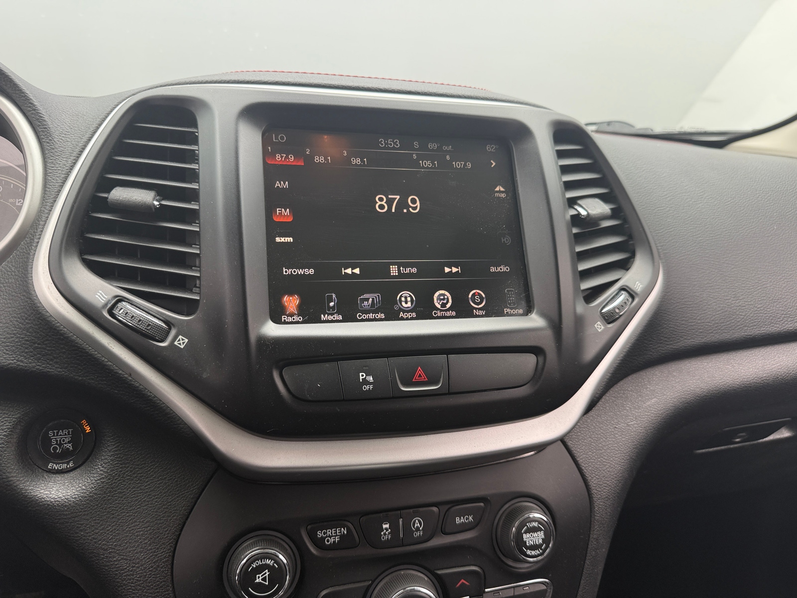 Thumbnail: 2016 Jeep Cherokee - 4