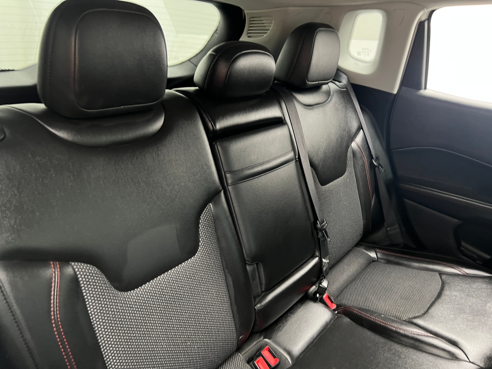 Thumbnail: 2018 Jeep Compass - 6