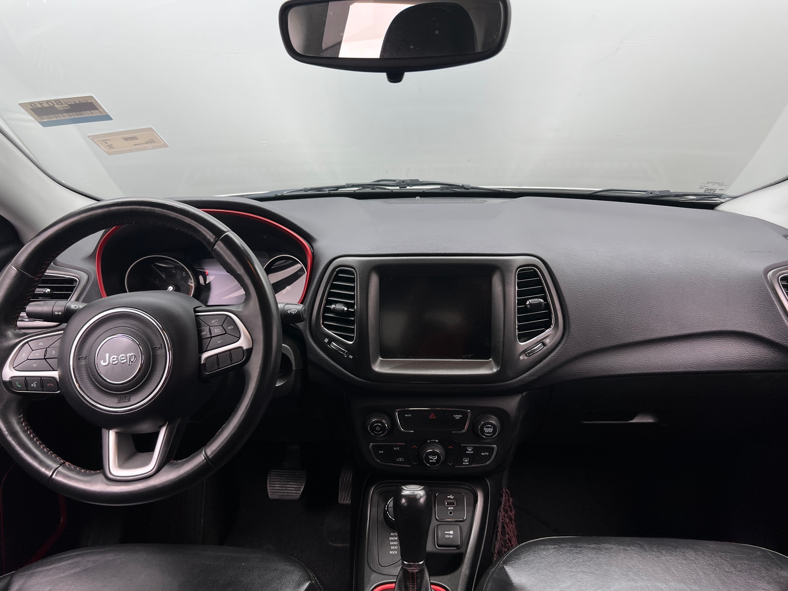 Thumbnail: 2018 Jeep Compass - 3