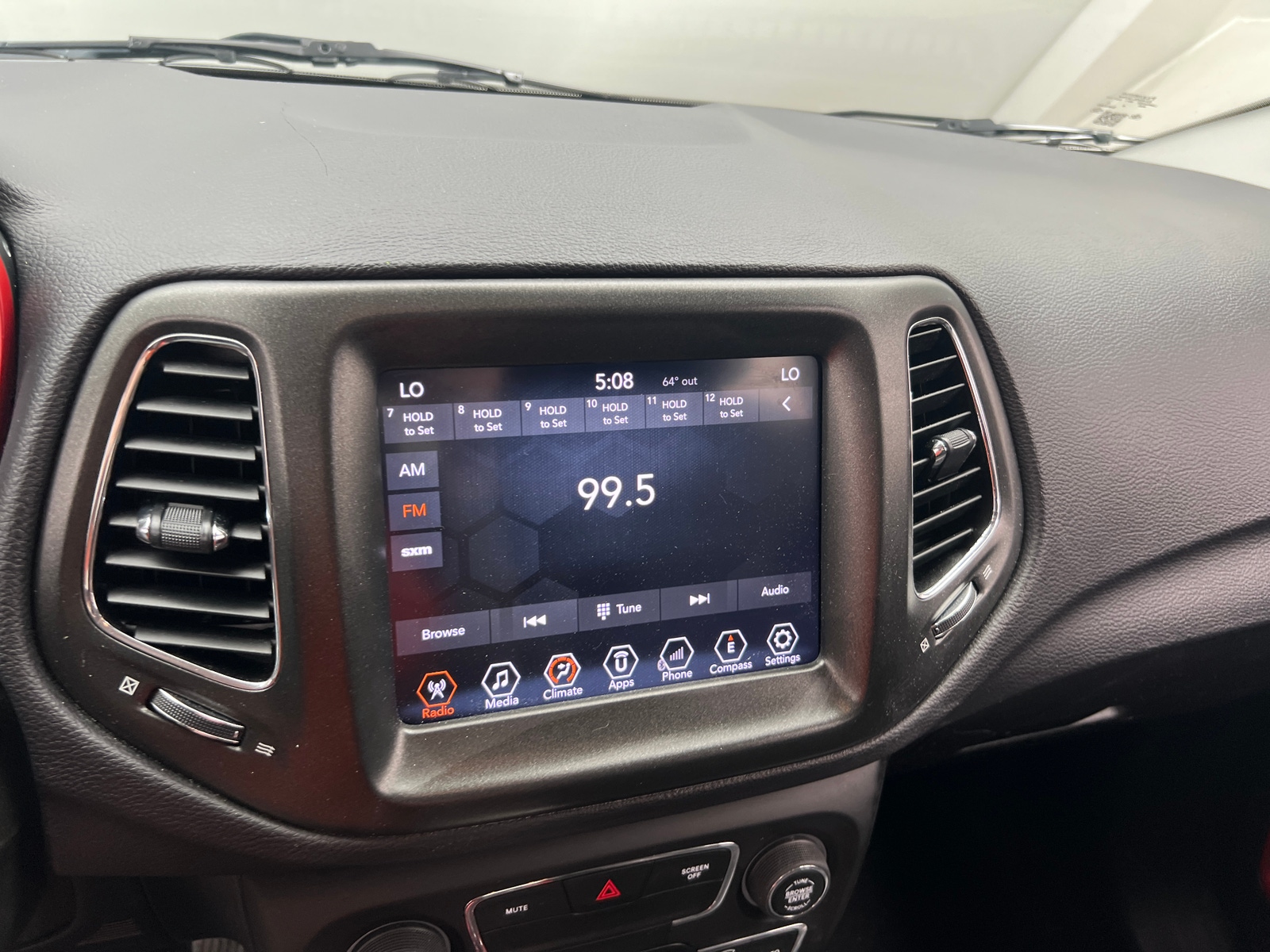 Thumbnail: 2018 Jeep Compass - 4