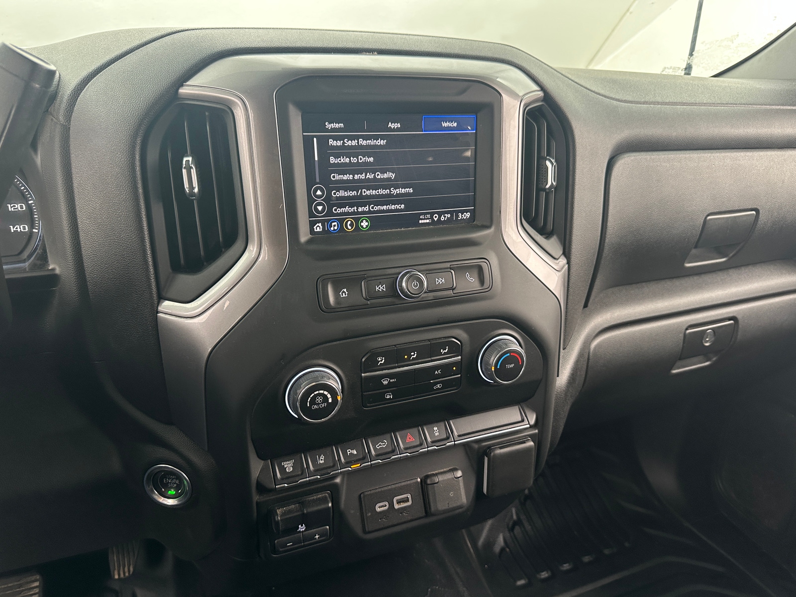 Thumbnail: 2024 Chevrolet Silverado 2500 - 3