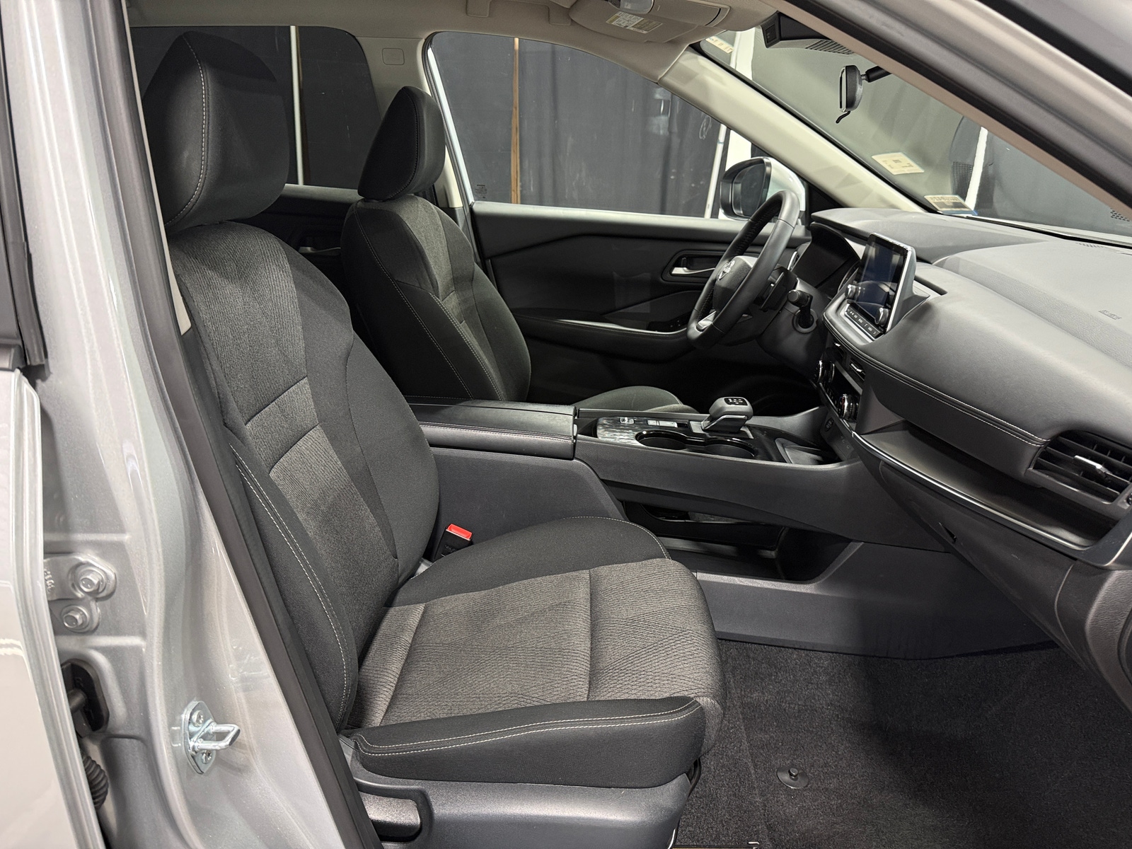 Thumbnail: 2025 Nissan Rogue - 2