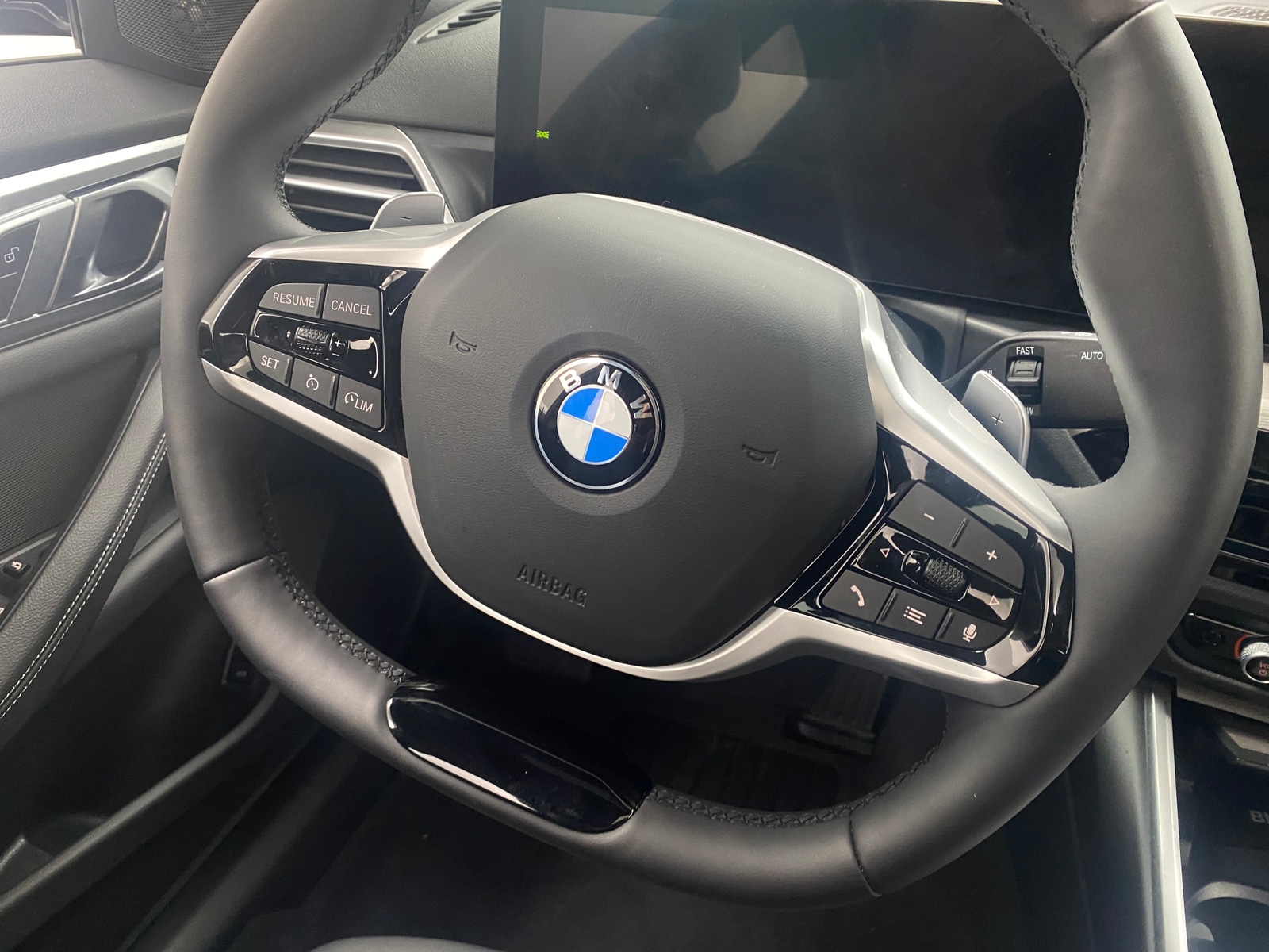 Thumbnail: 2025 BMW 4 Series - 4