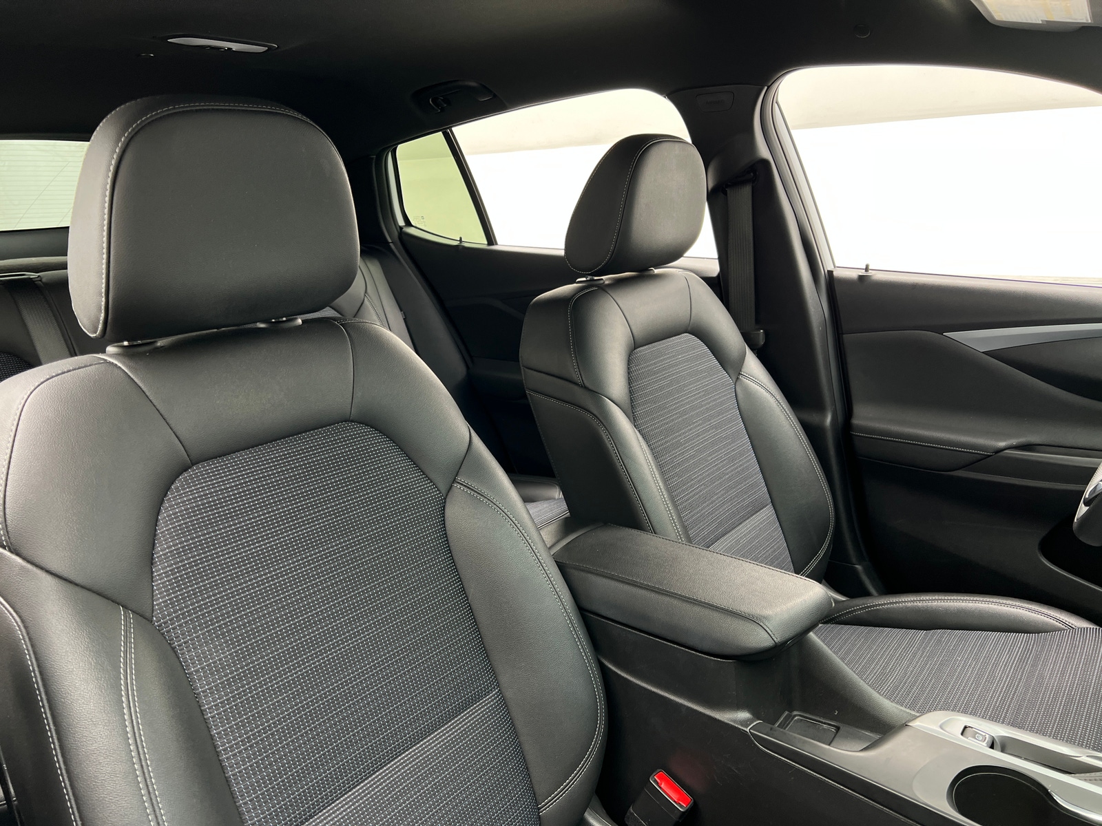 Thumbnail: 2025 Buick Envista - 2