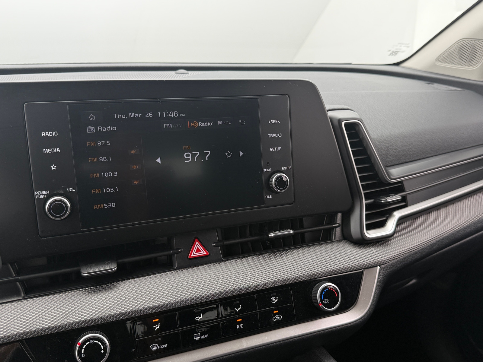 Thumbnail: 2025 Kia Sportage - 4