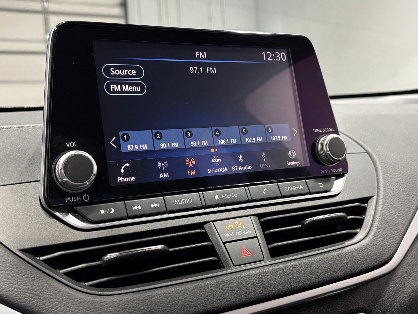 Thumbnail: 2022 Nissan Altima - 4