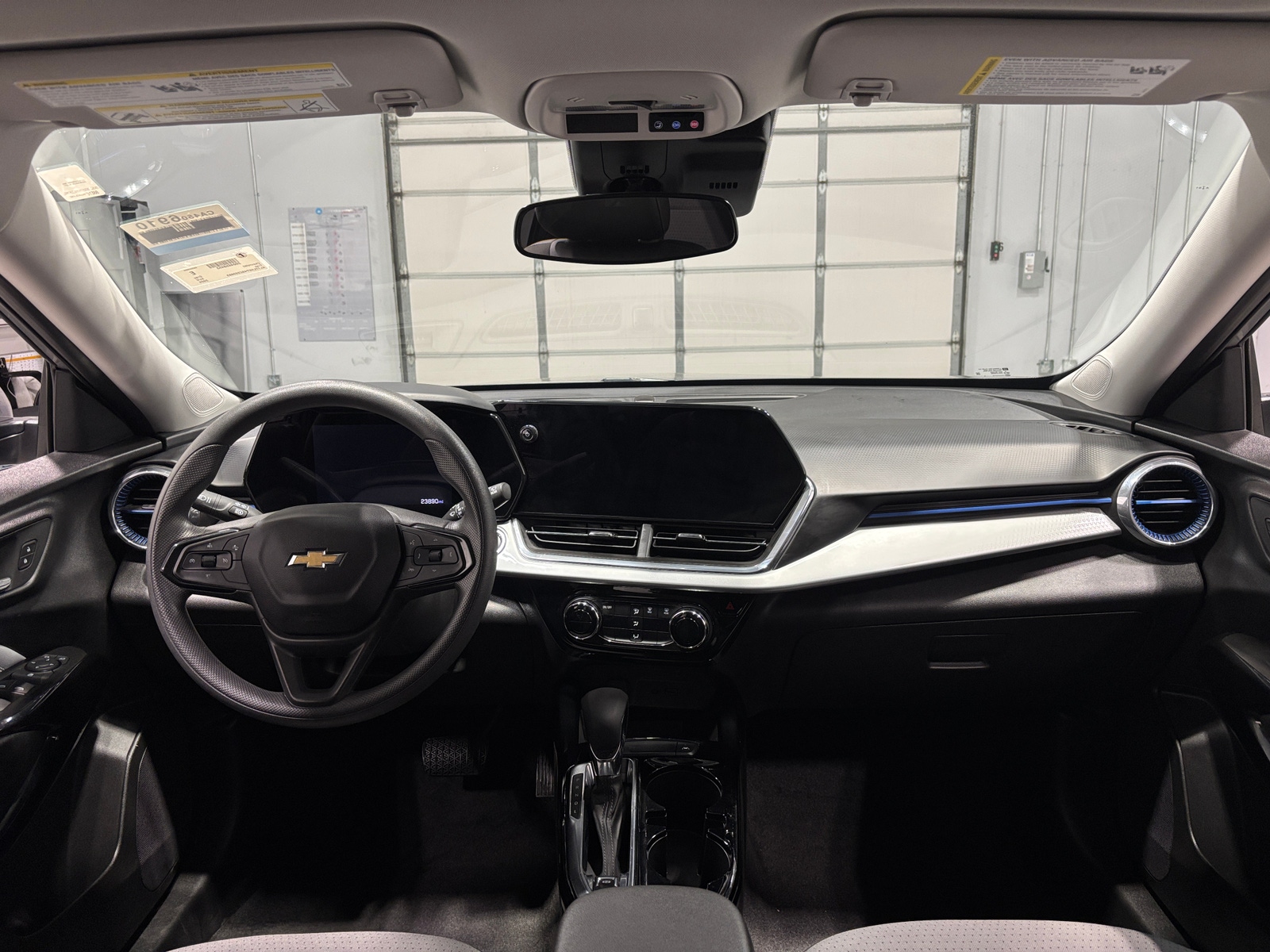 Thumbnail: 2025 Chevrolet Trax - 3