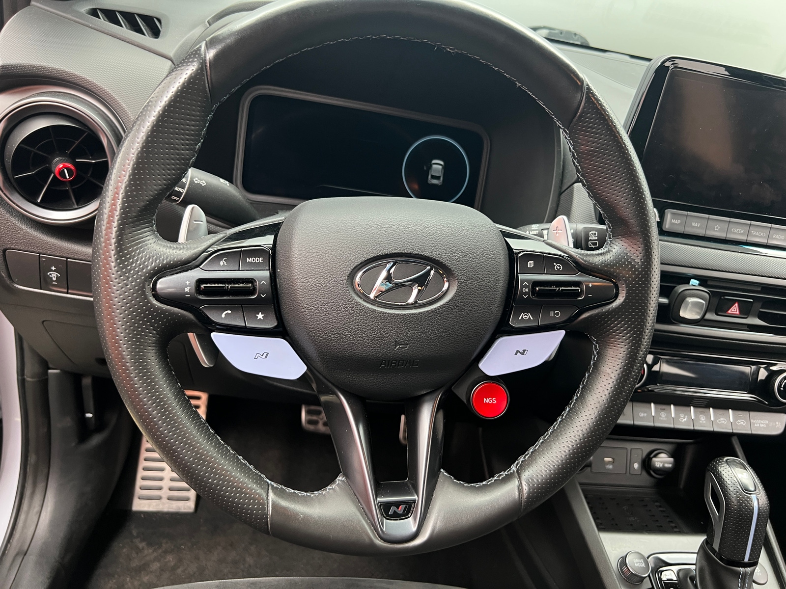 Thumbnail: 2022 Hyundai Kona - 4