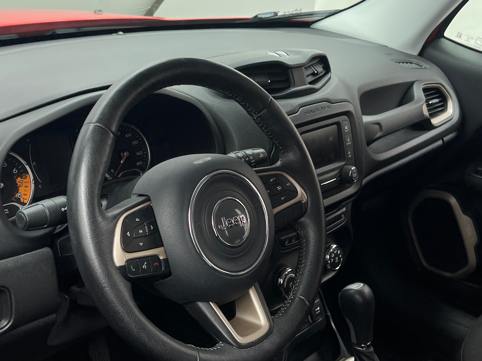 Thumbnail: 2015 Jeep Renegade - 5