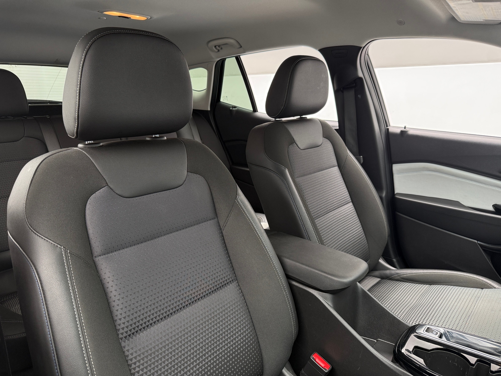 Thumbnail: 2025 Chevrolet Trax - 2