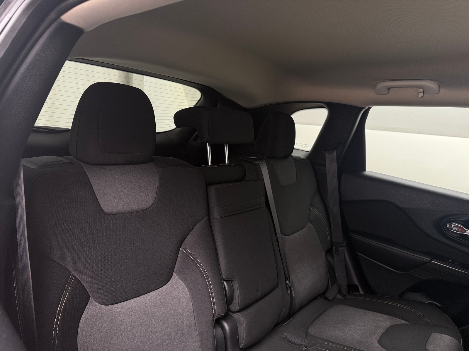 Thumbnail: 2014 Jeep Cherokee - 6