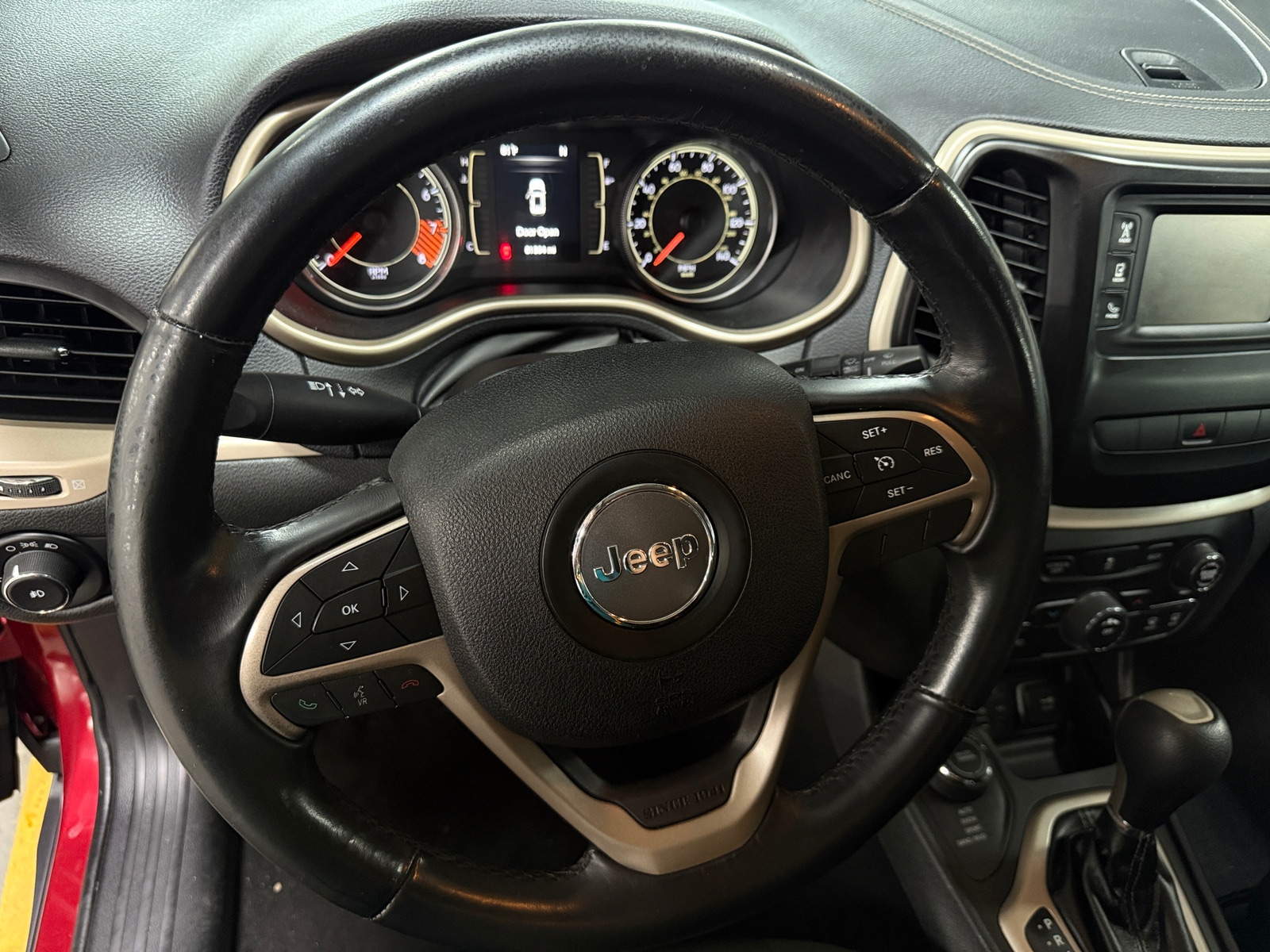 Thumbnail: 2014 Jeep Cherokee - 5