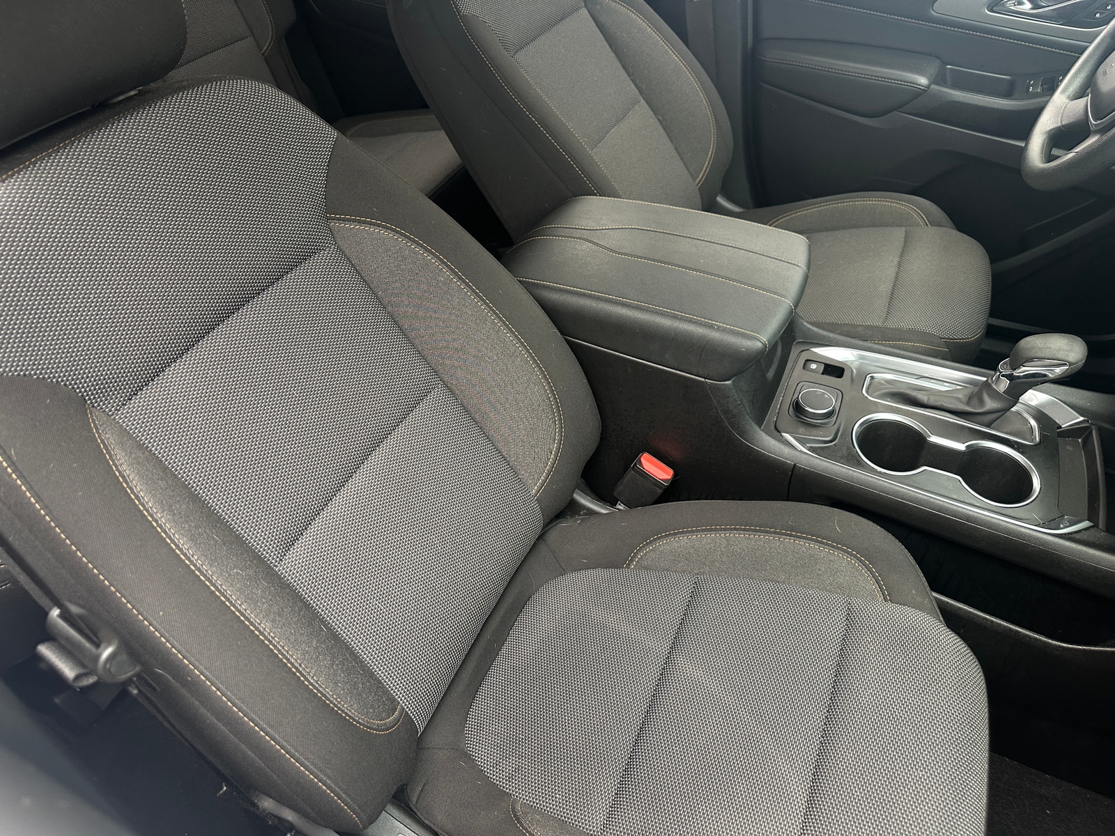 Thumbnail: 2021 Chevrolet Traverse - 2