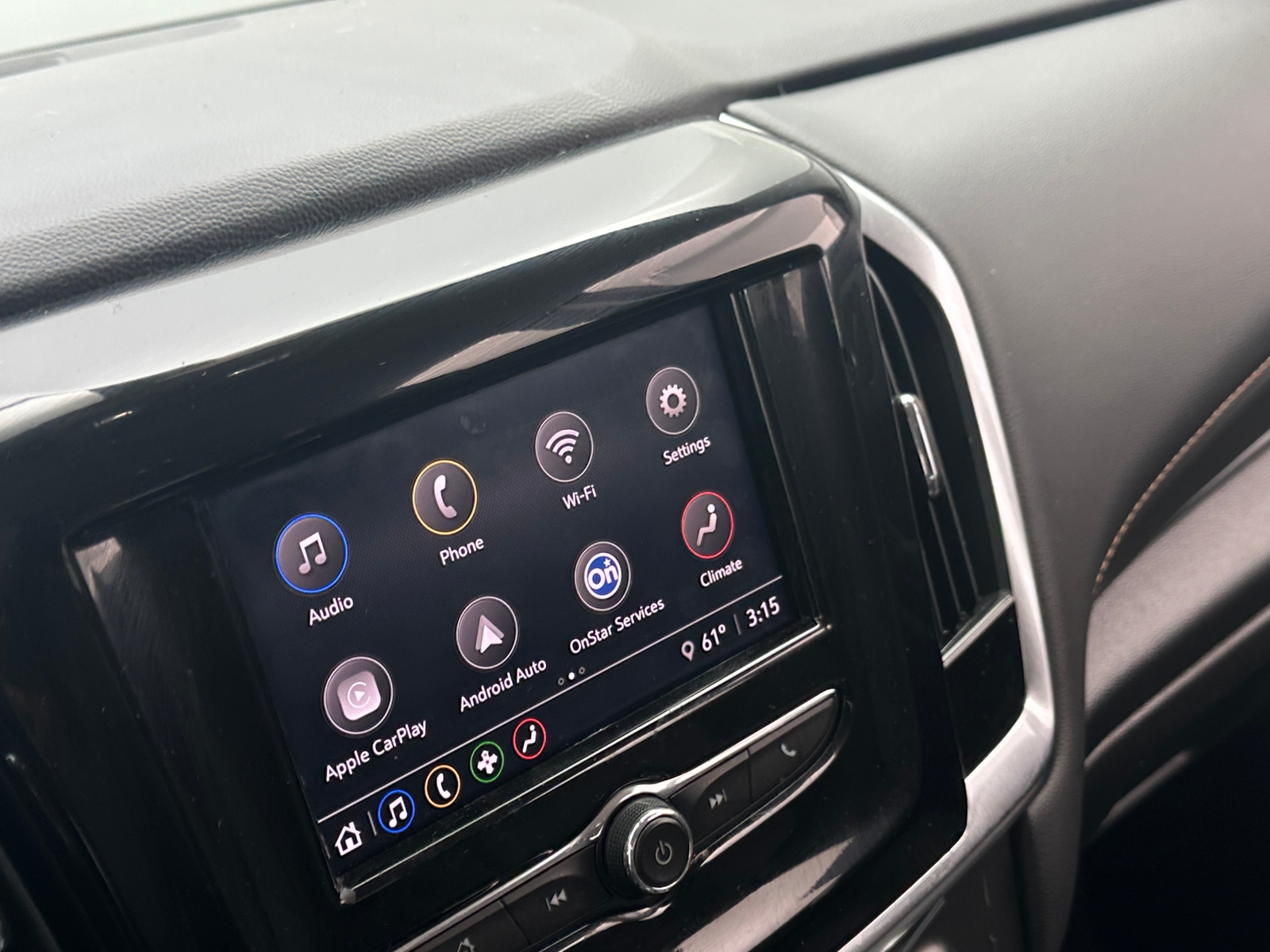 Thumbnail: 2021 Chevrolet Traverse - 4