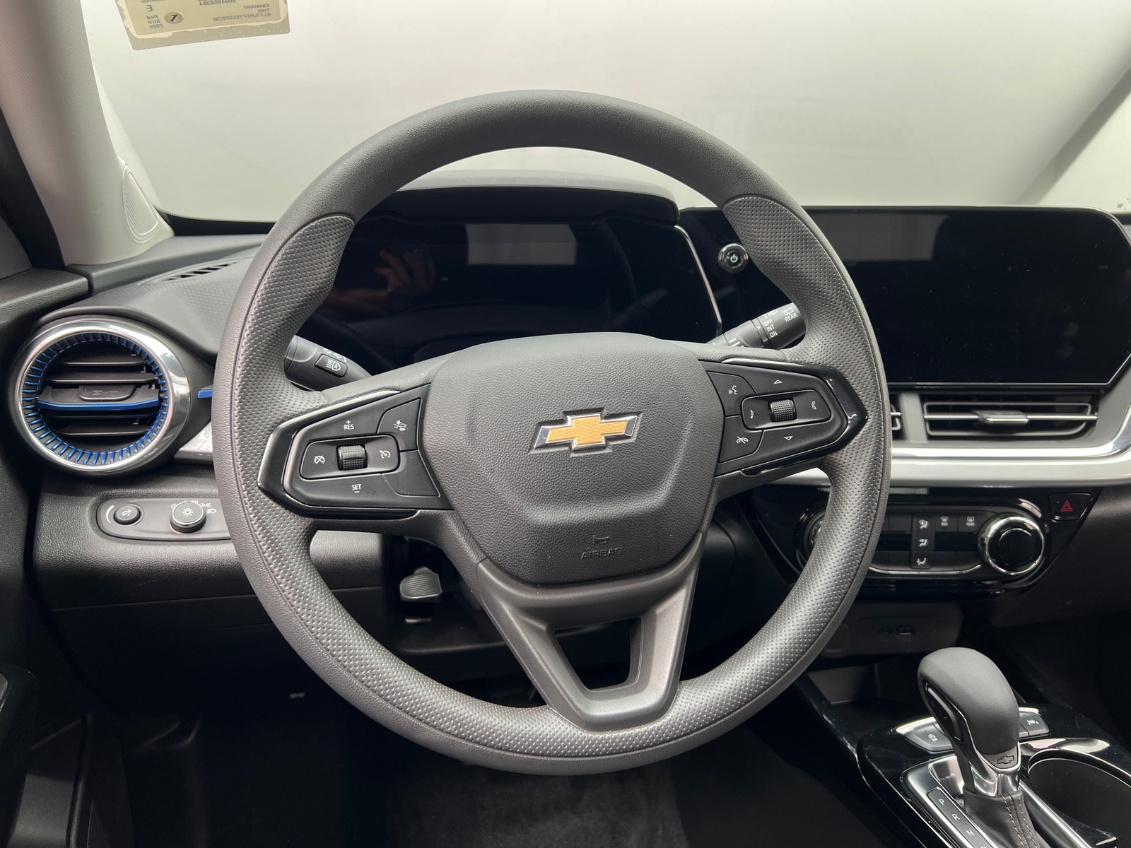 Thumbnail: 2025 Chevrolet Trax - 5