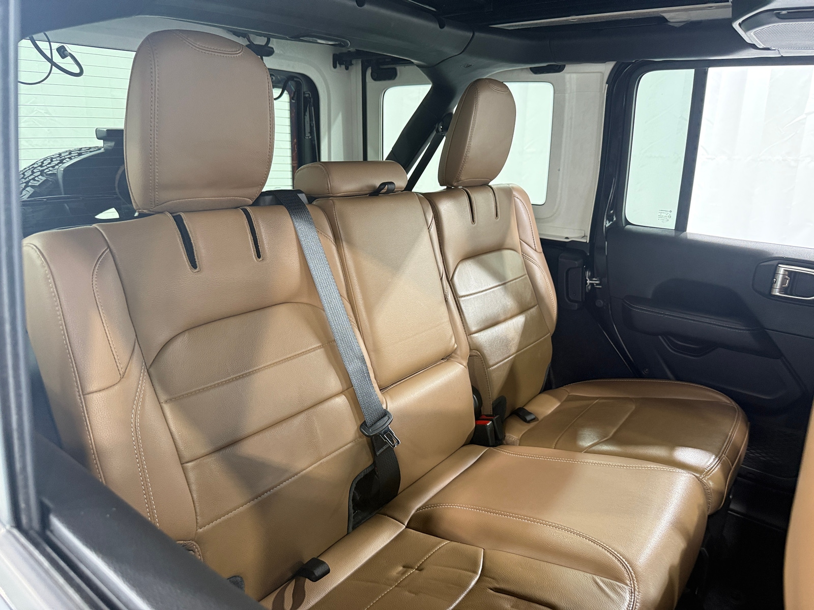 Thumbnail: 2021 Jeep Wrangler - 5