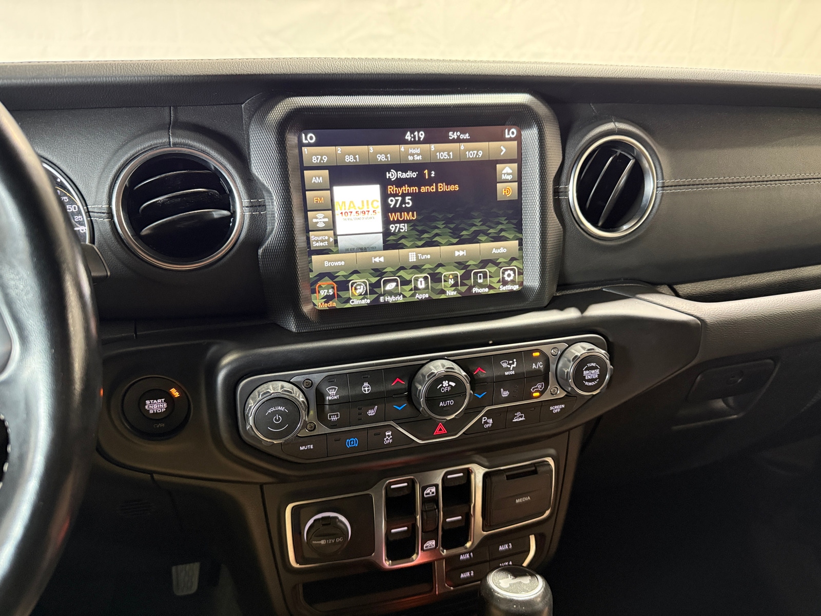 Thumbnail: 2021 Jeep Wrangler - 3