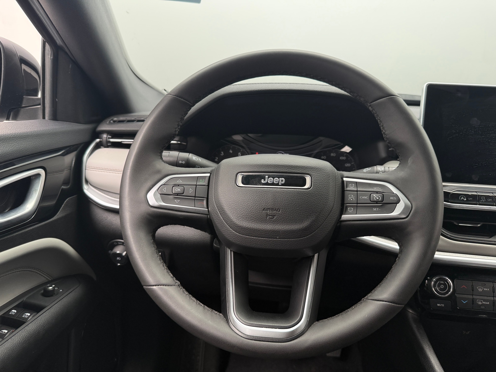 Thumbnail: 2025 Jeep Compass - 4