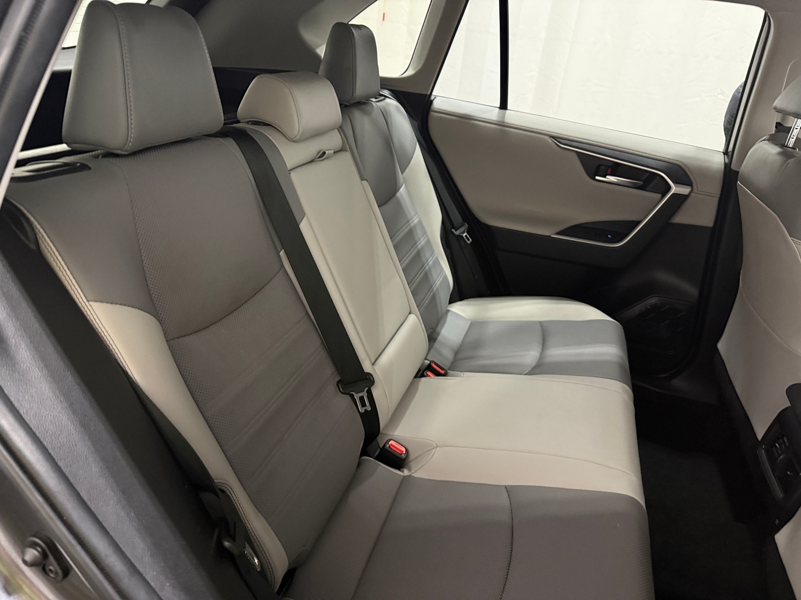 Thumbnail: 2021 Toyota RAV4 - 5