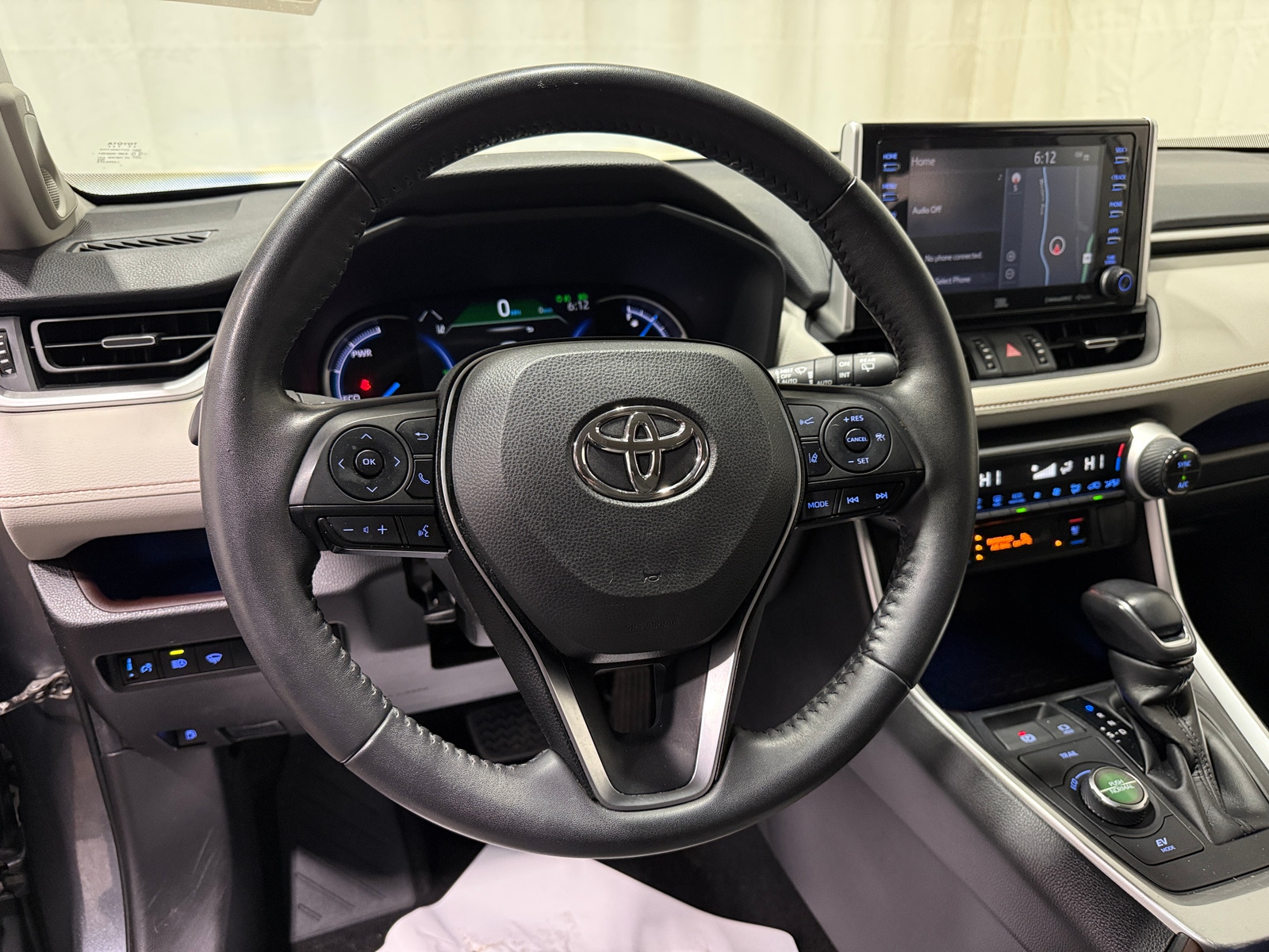 Thumbnail: 2021 Toyota RAV4 - 4