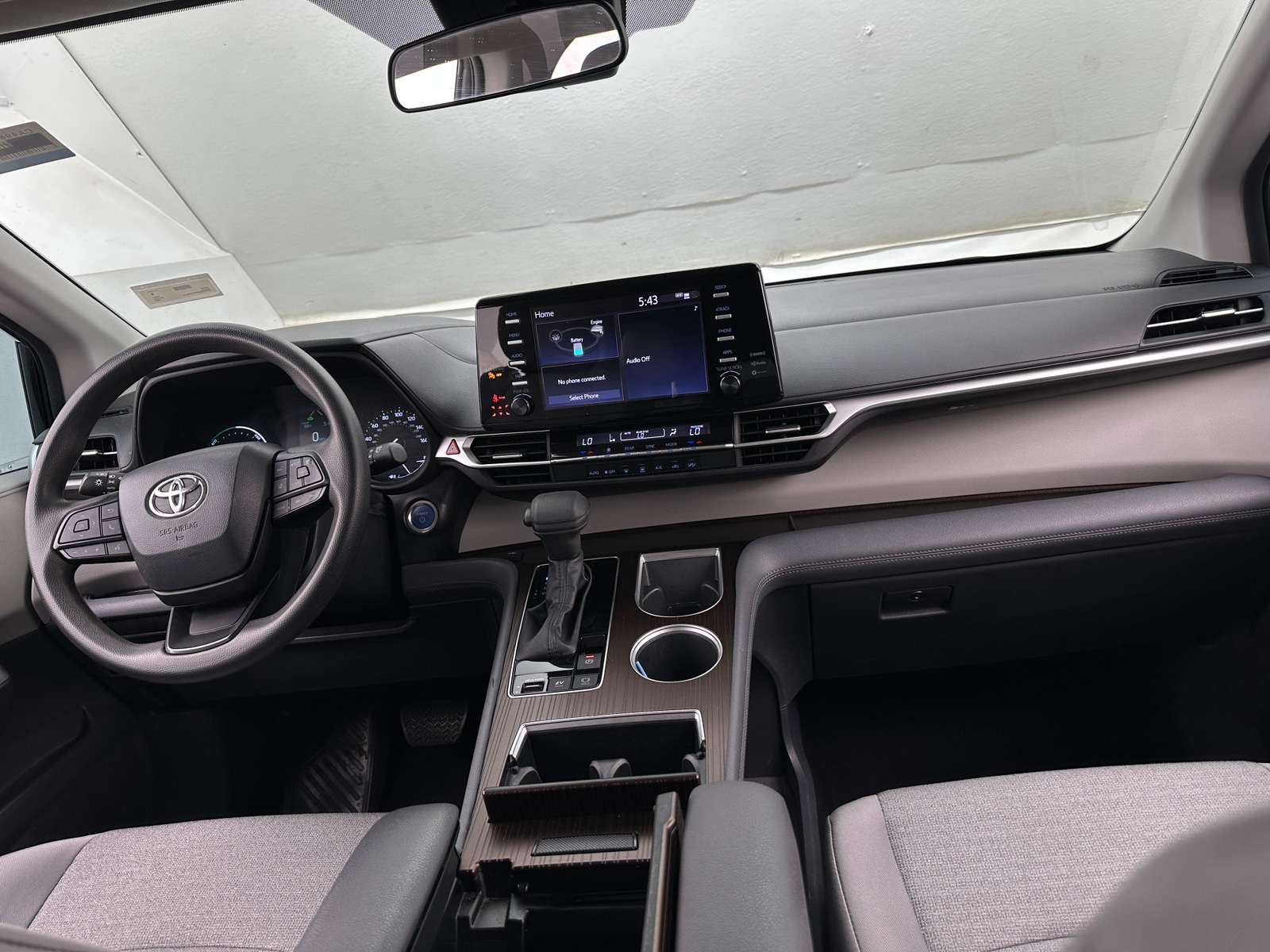 Thumbnail: 2023 Toyota Sienna - 3