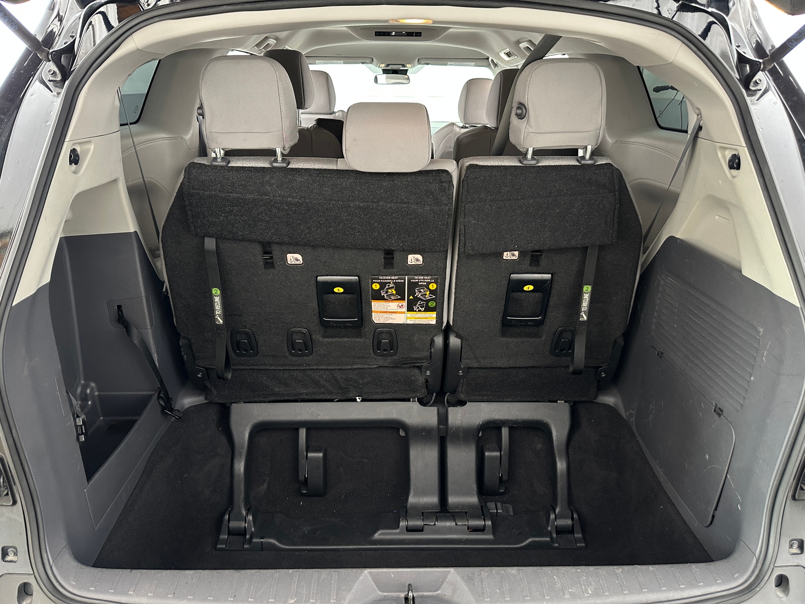 Thumbnail: 2023 Toyota Sienna - 7