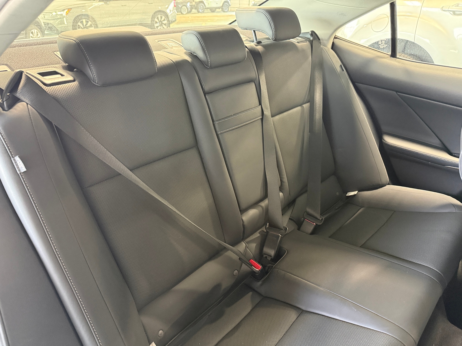 Thumbnail: 2019 Lexus IS - 5