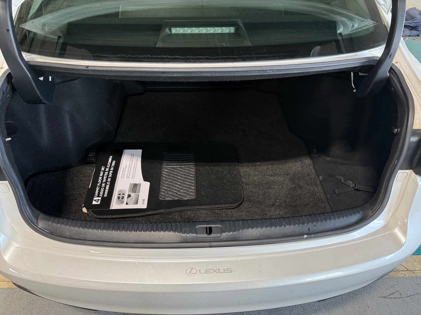 Thumbnail: 2019 Lexus IS - 6