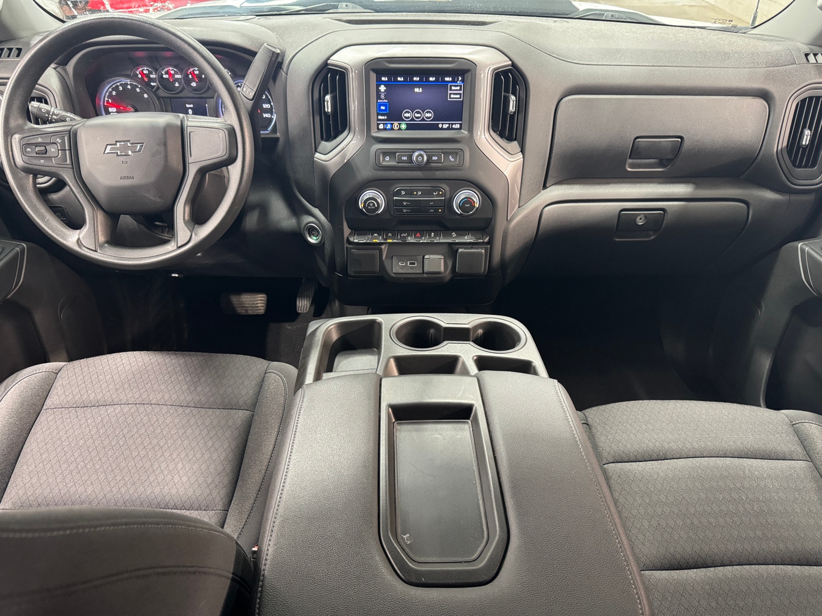 Thumbnail: 2022 Chevrolet Silverado 1500 - 3