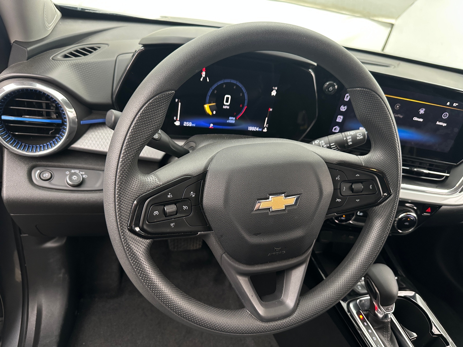 Thumbnail: 2025 Chevrolet Trax - 5