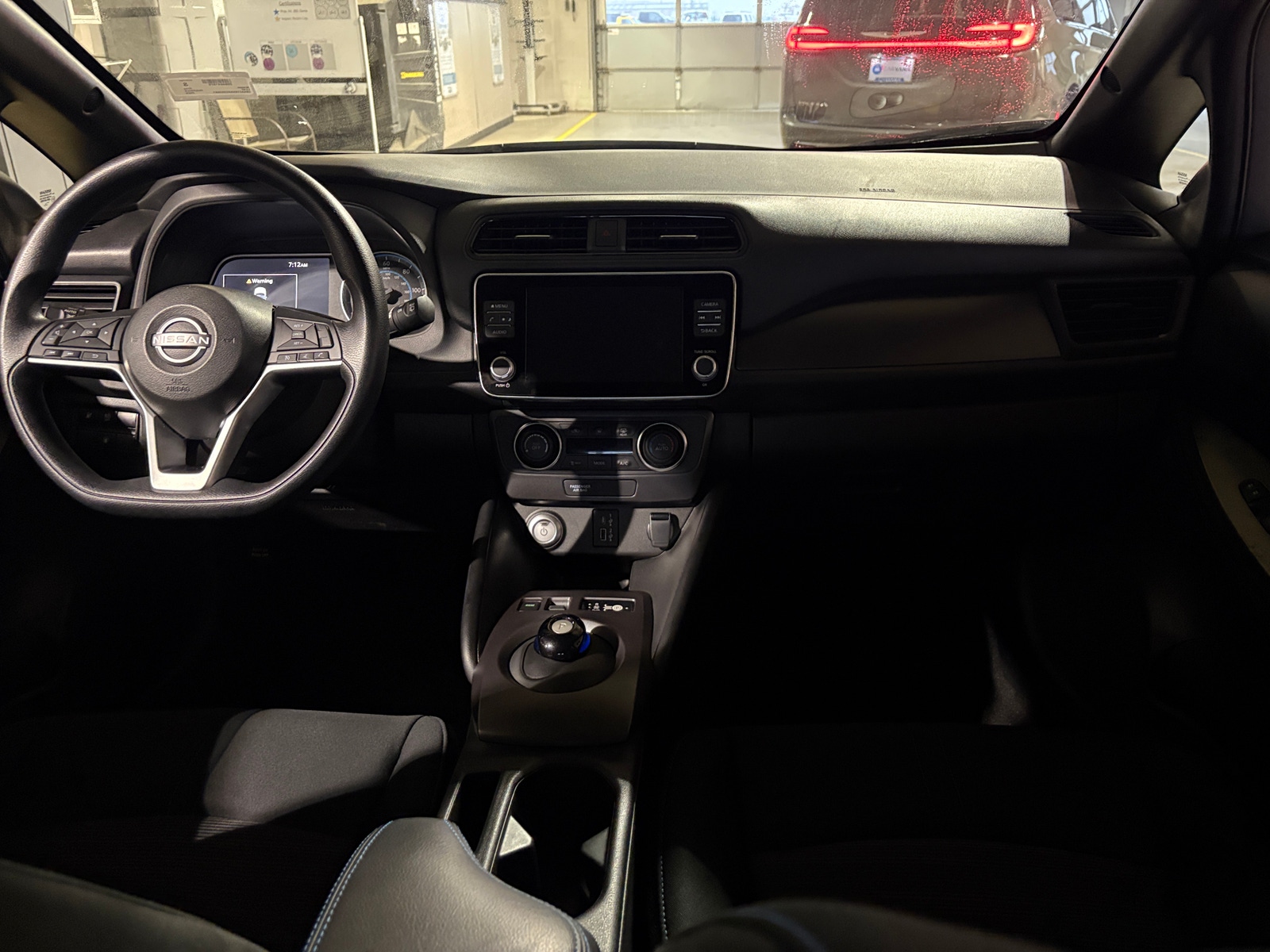 Thumbnail: 2025 Nissan Leaf - 3