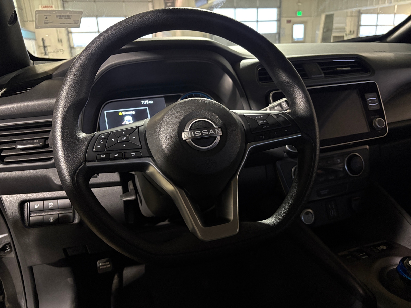 Thumbnail: 2025 Nissan Leaf - 5