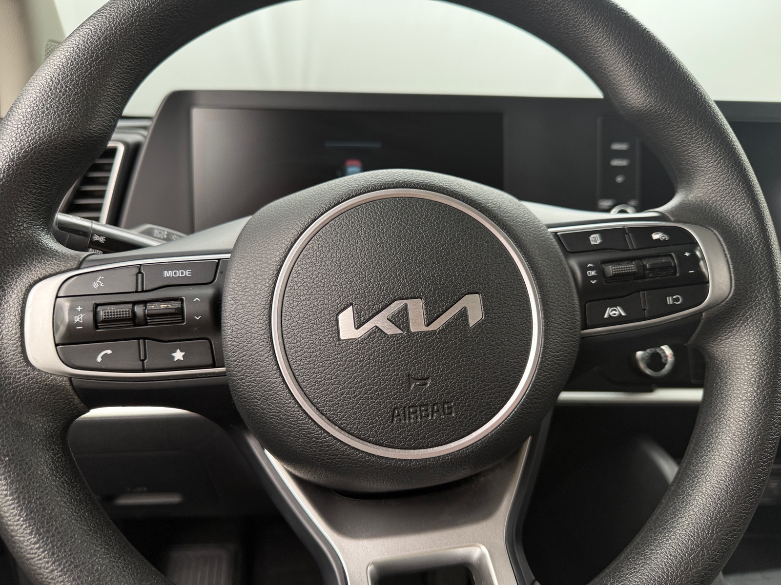 Thumbnail: 2023 Kia Sportage - 5