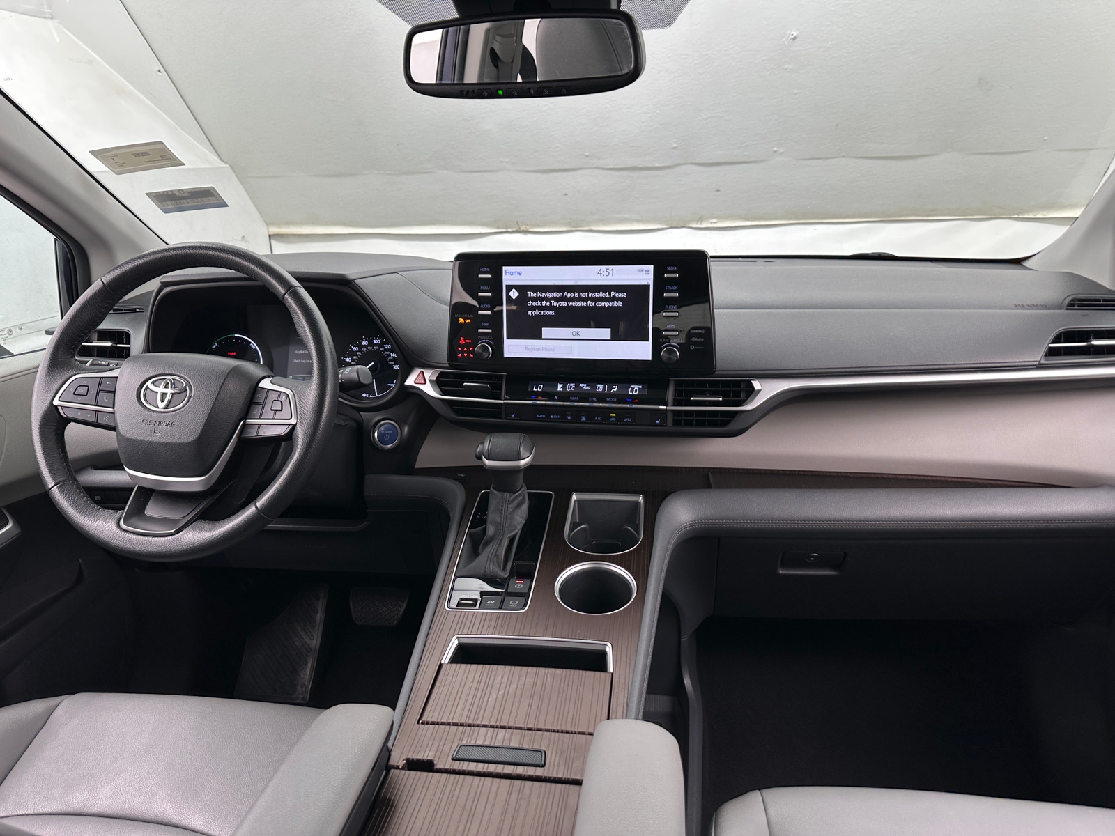 Thumbnail: 2023 Toyota Sienna - 2