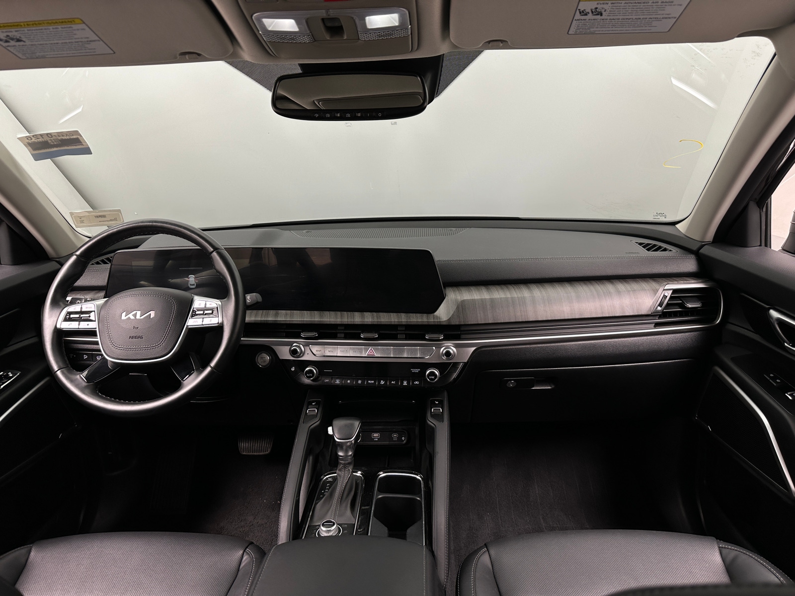 Thumbnail: 2023 Kia Telluride - 2