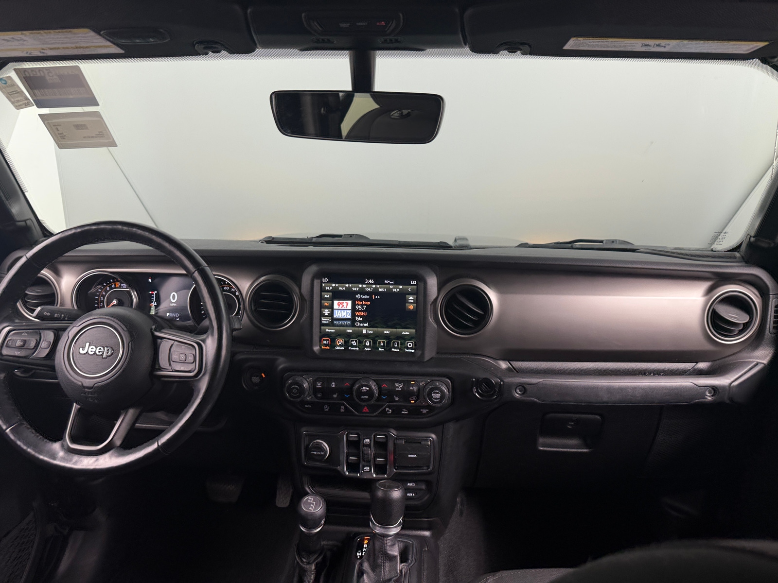 Thumbnail: 2021 Jeep Gladiator - 3